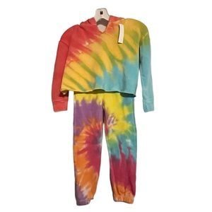 Girls tie dye cropped sweatshirt and sweatpants. Size S
